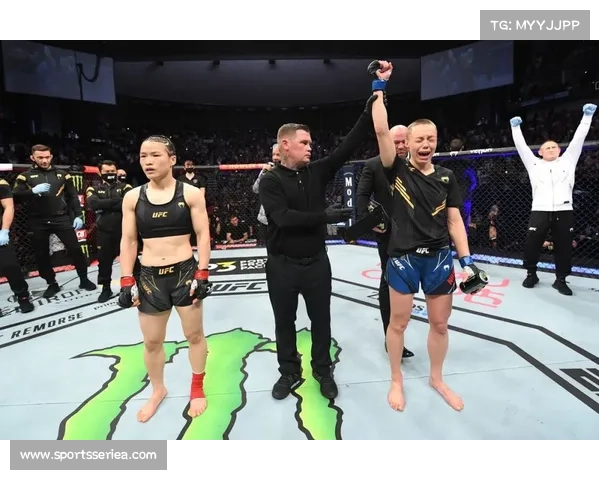 舍甫琴科一致判定战胜张伟丽,成功卫冕UFC蝇量级冠军