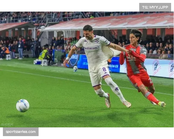 佛罗伦萨4-0大胜萨勒尼塔纳,卡布拉尔上演帽子戏法 佛罗伦萨4-0大胜萨勒尼塔纳,卡布拉尔上演帽子戏法